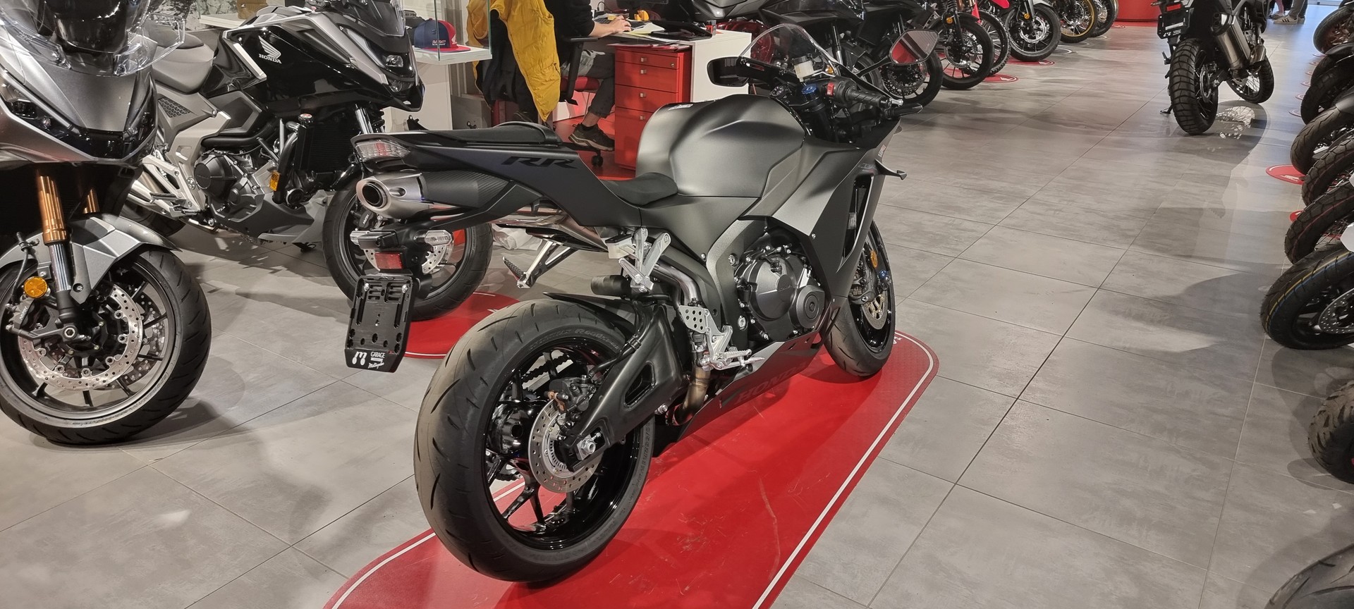 HONDA CBR 600 RR-image-2