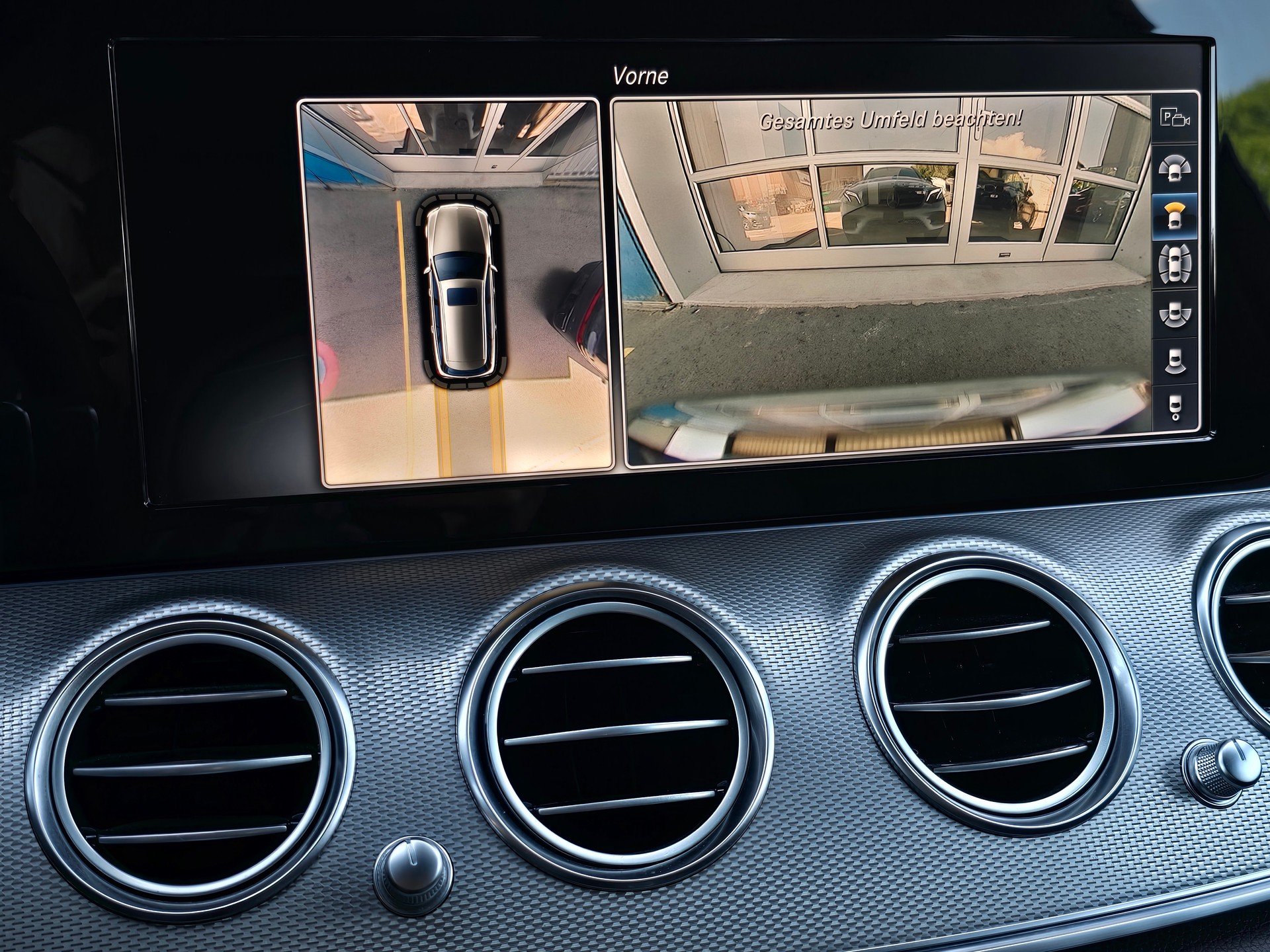 MERCEDES-BENZ E 220 d T 4Matic AMG Line 9G-Tronic mit AHK-image-20