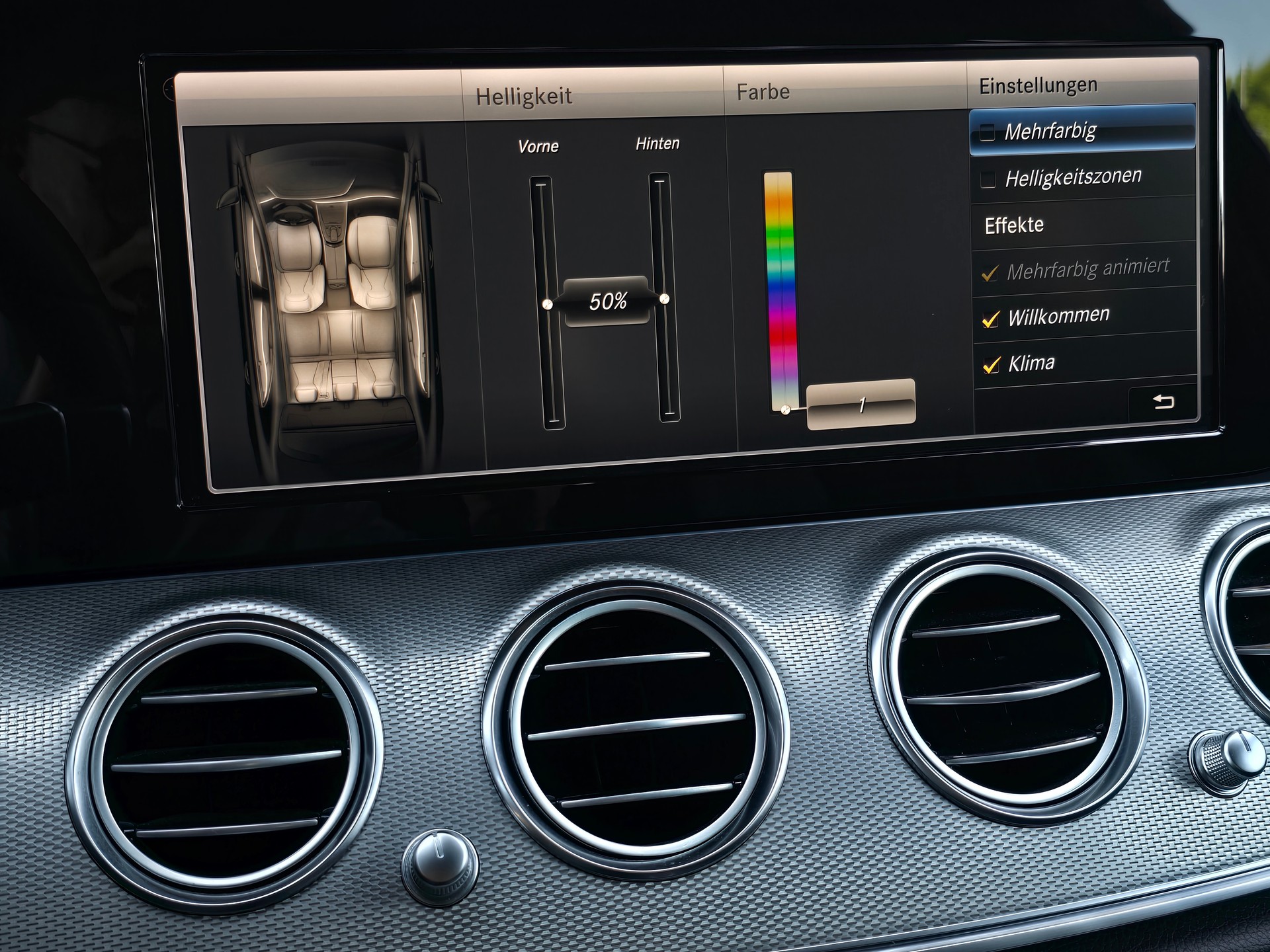 MERCEDES-BENZ E 220 d T 4Matic AMG Line 9G-Tronic mit AHK-image-25