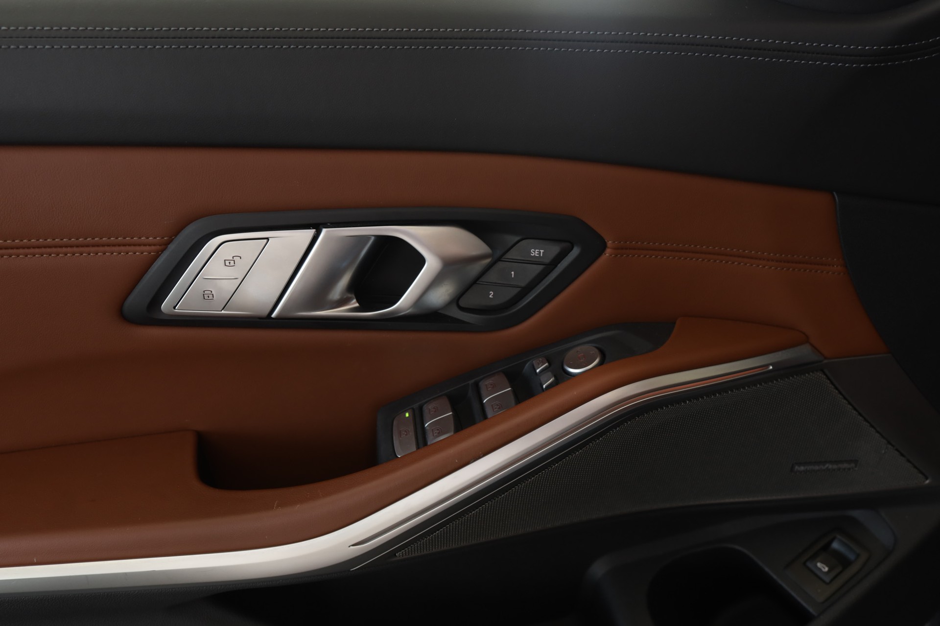 BMW M340i xDrive 48V Touring Steptronic-image-10