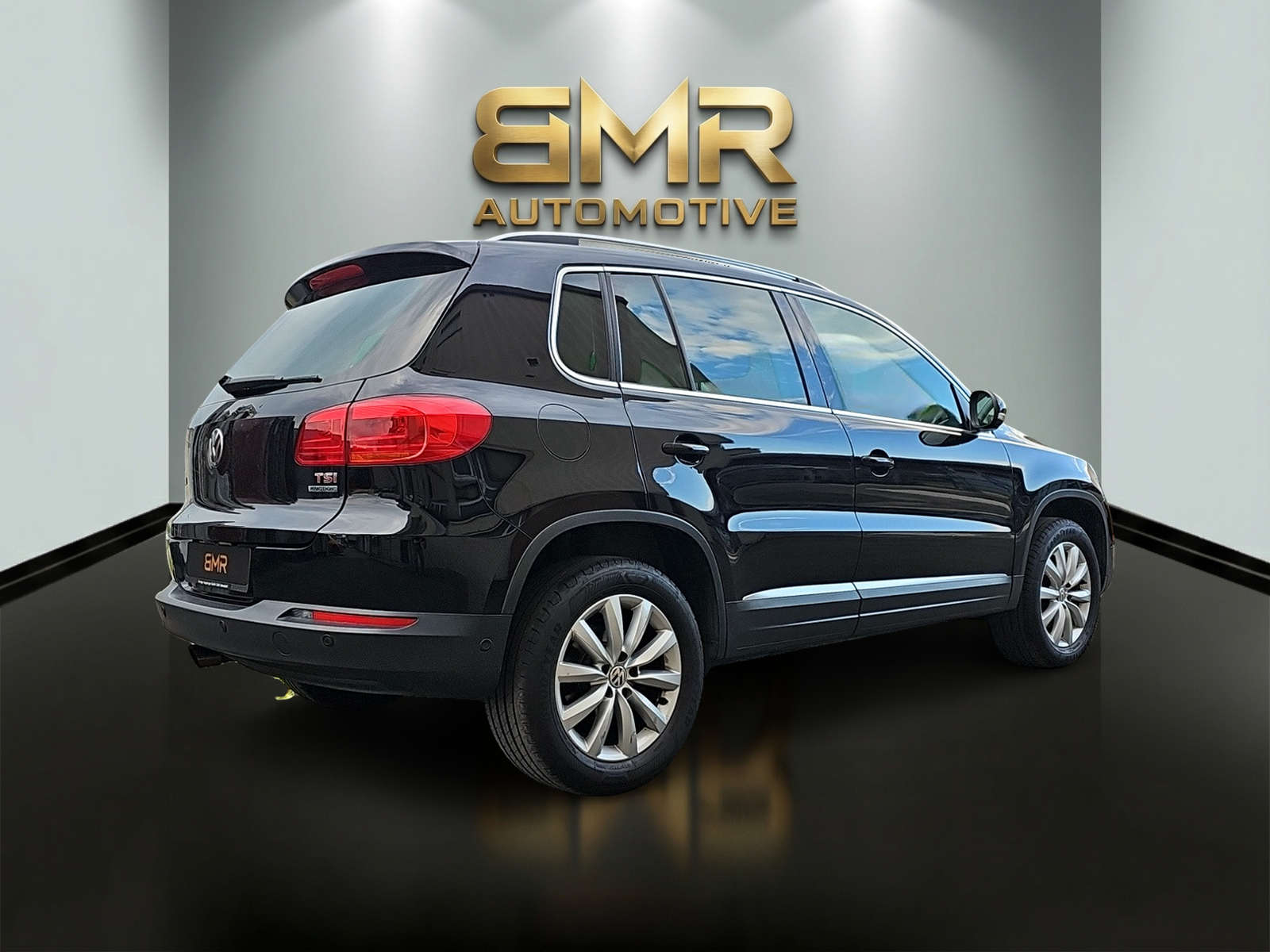 VW Tiguan 1.4 TSI Sport&Style 4Motion-image-4