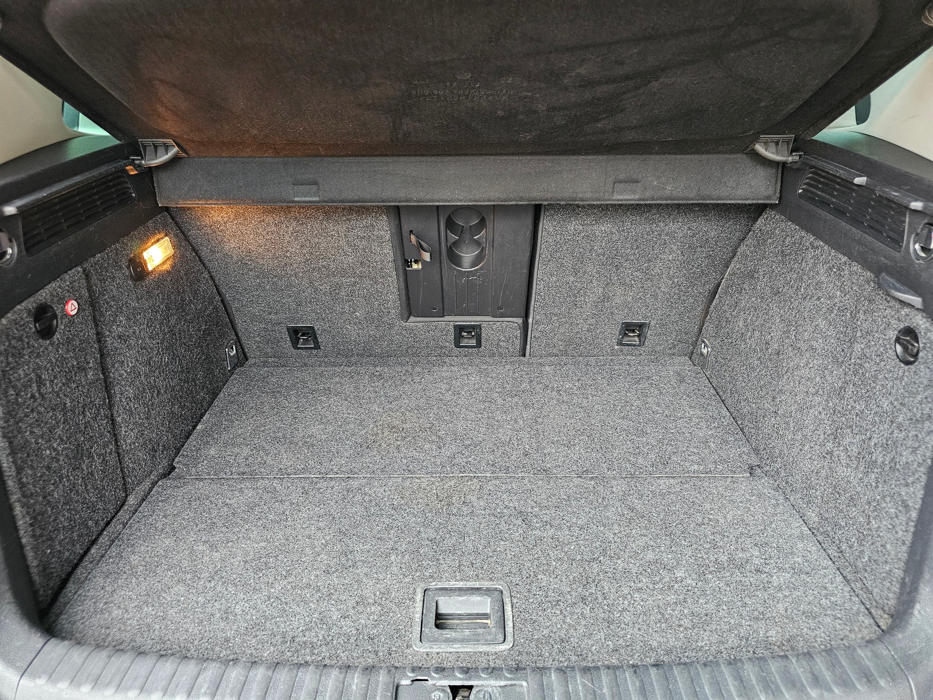 VW Tiguan 1.4 TSI Sport&Style 4Motion-image-29