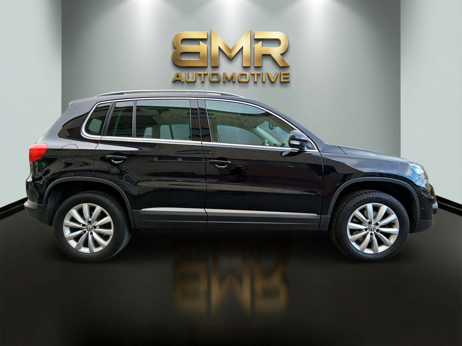 VW Tiguan 1.4 TSI Sport&Style 4Motion-showroom-element-3