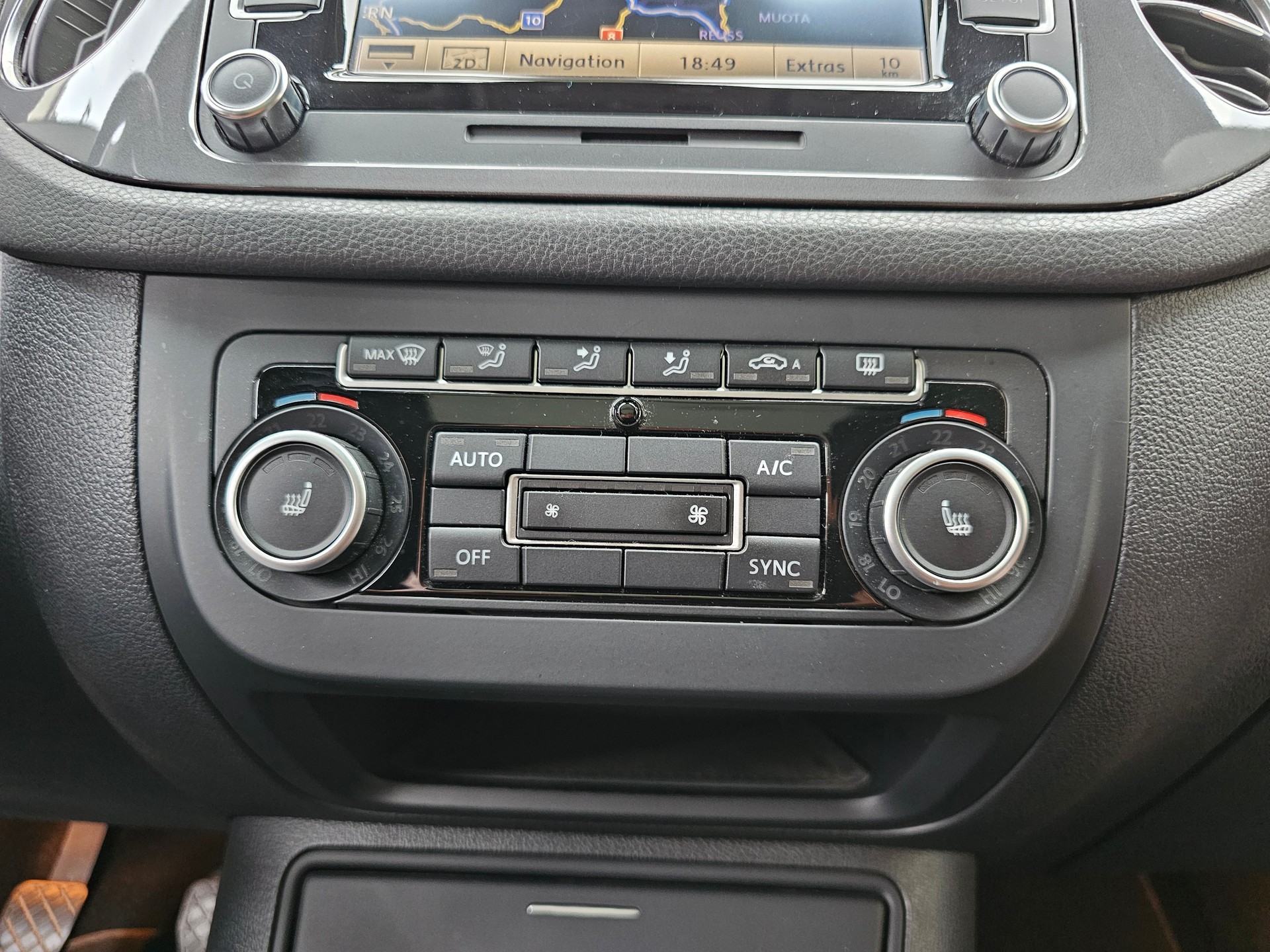 VW Tiguan 1.4 TSI Sport&Style 4Motion-image-14