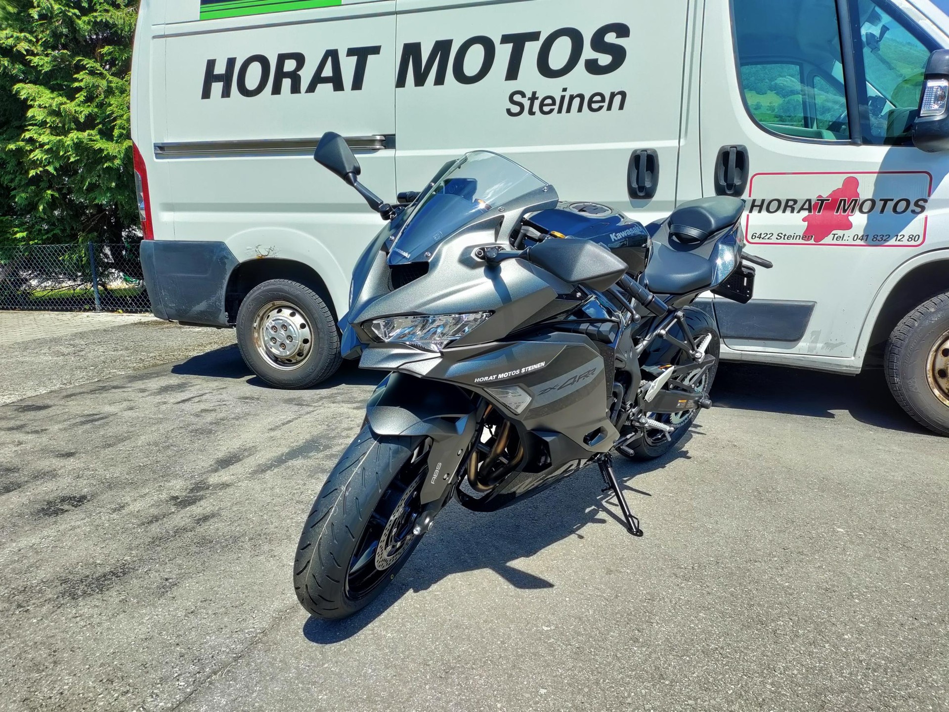 KAWASAKI Ninja ZX-4RR-image-2