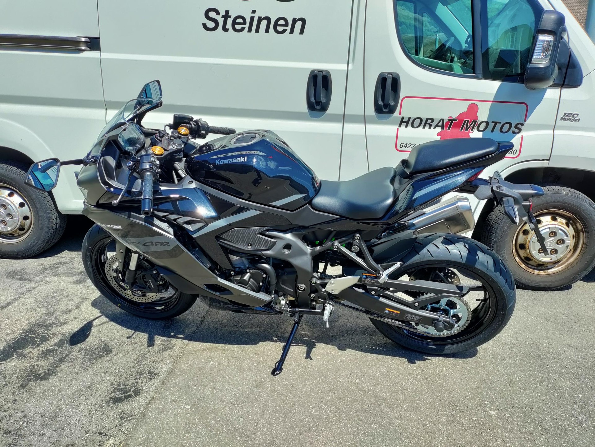 KAWASAKI Ninja ZX-4RR-image-4