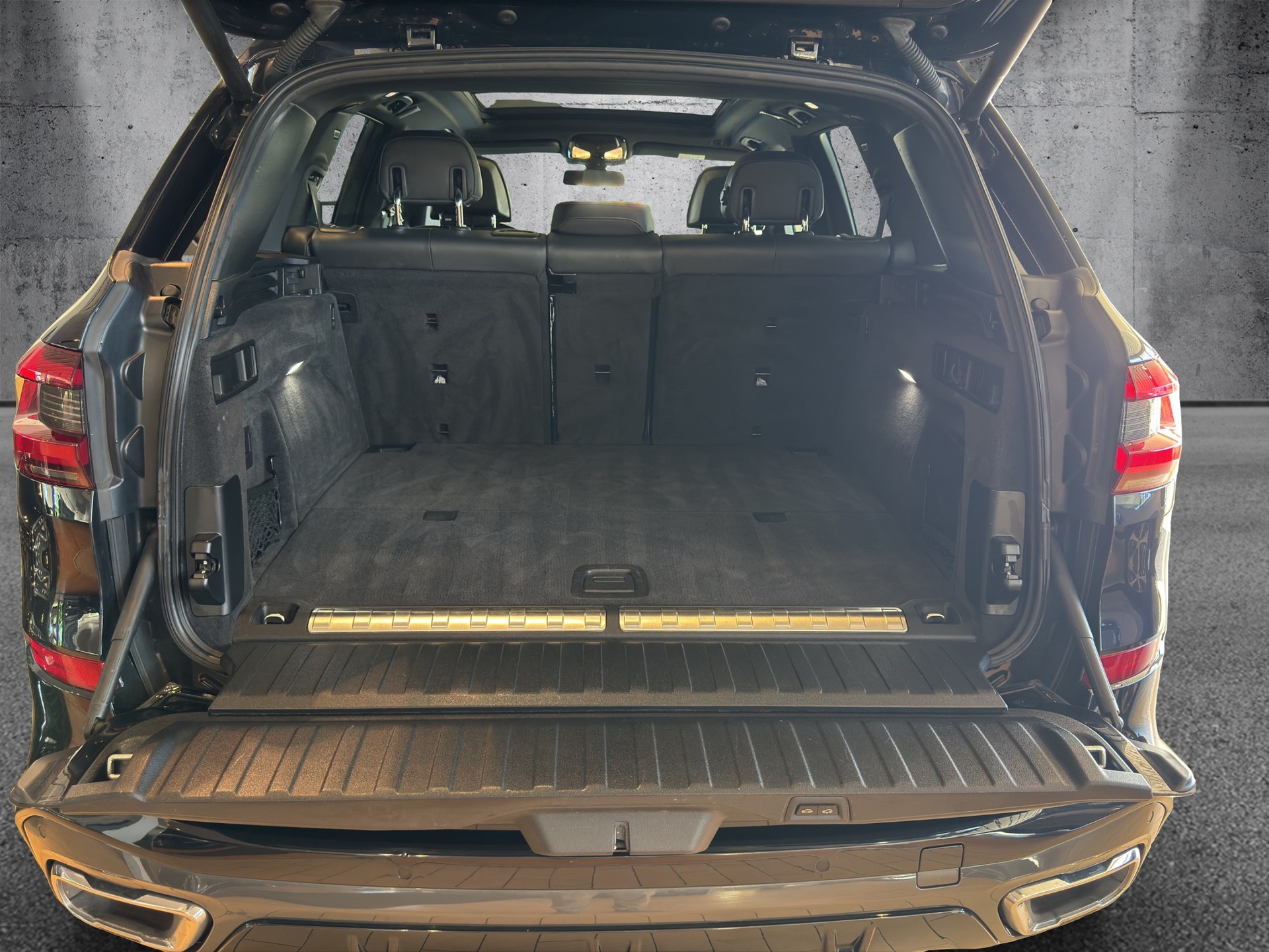 BMW X5 xDrive45e M Sport Steptronic-image-12