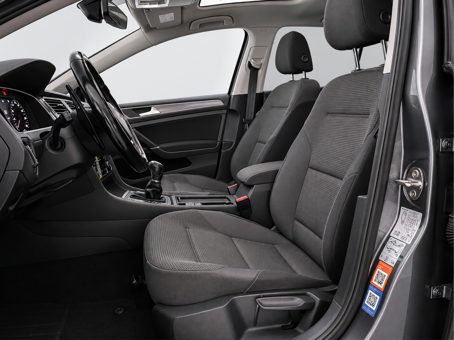 VW Golf 2.0 TDI Comfortline 4Motion R-Line-image-6