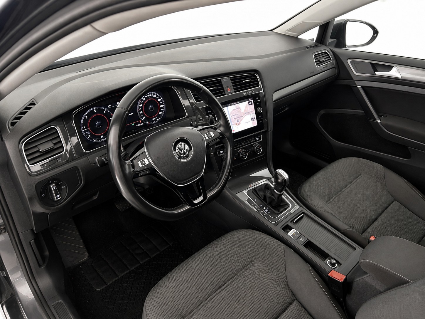 VW Golf 2.0 TDI Comfortline 4Motion R-Line-image-4