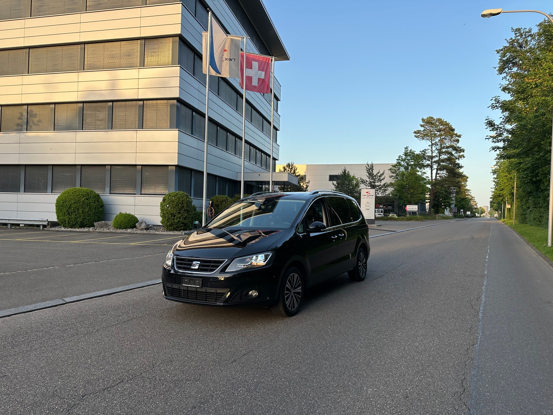 SEAT Alhambra 2.0 TDI 20 Year 4Drive 7- Platzer-image-14
