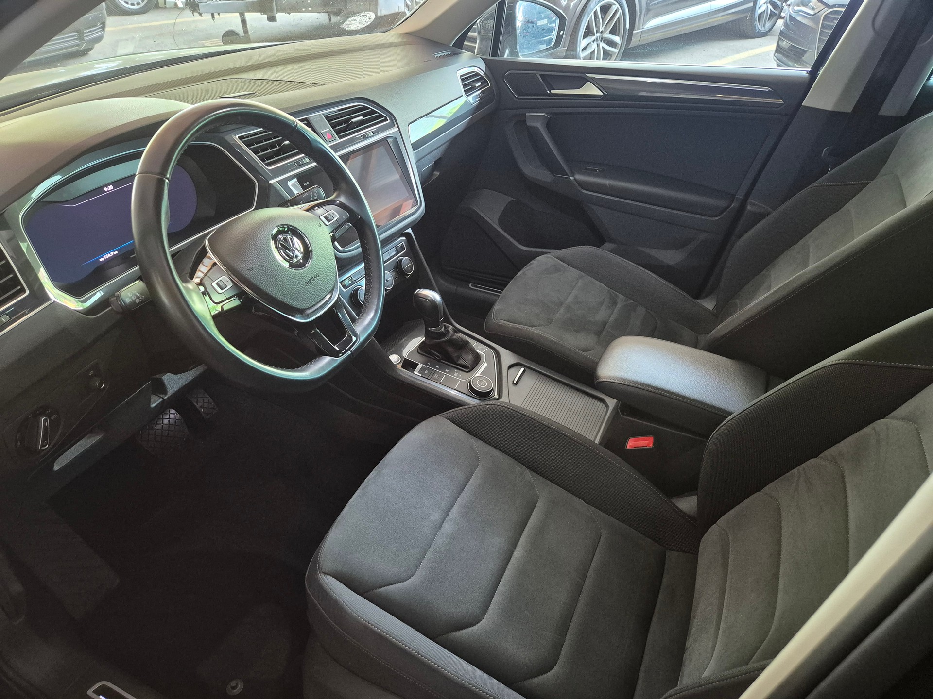 VW Tiguan 2.0TSI Comfortline 4Motion DSG-image-6