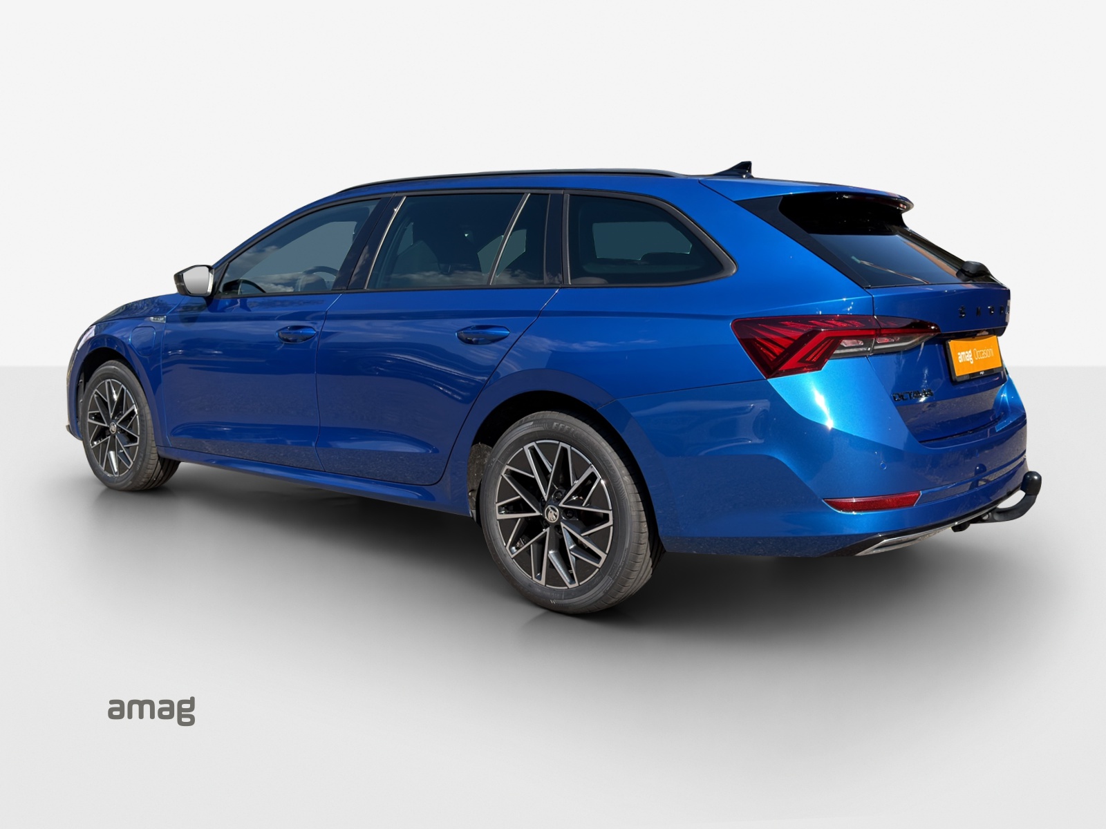 SKODA Octavia Combi 1.4 TSI PHEV DSG SportLine-showroom-element-3