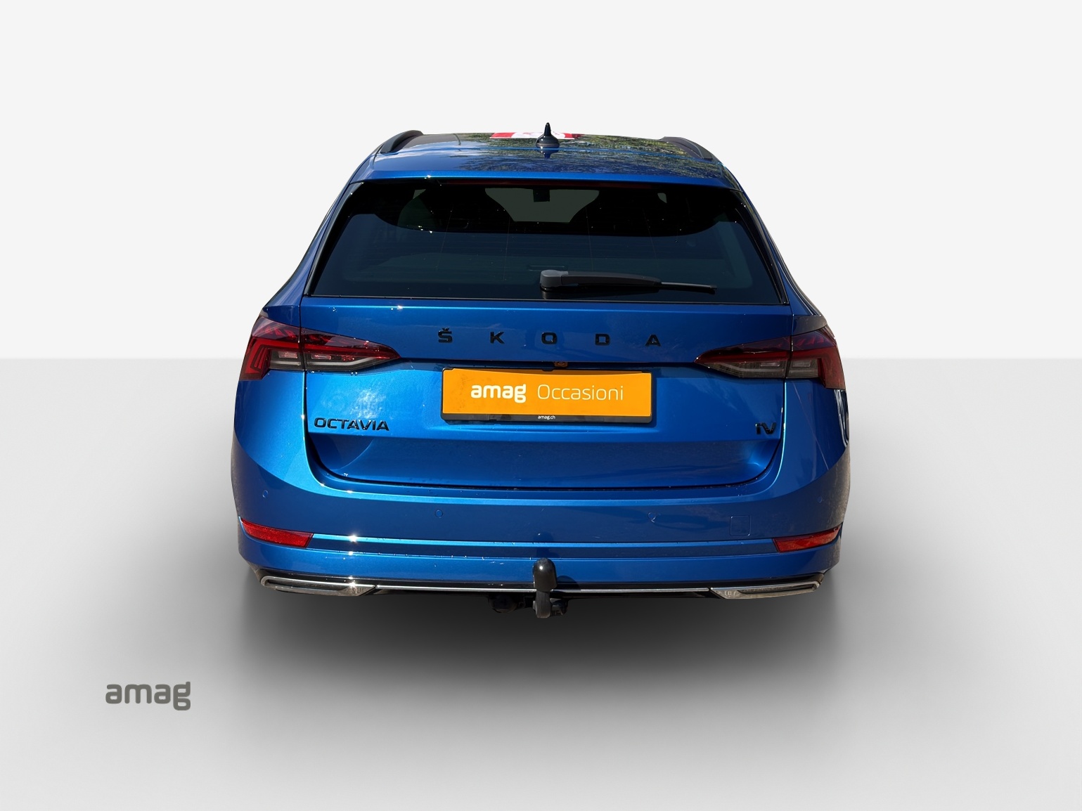 SKODA Octavia Combi 1.4 TSI PHEV DSG SportLine-image-4