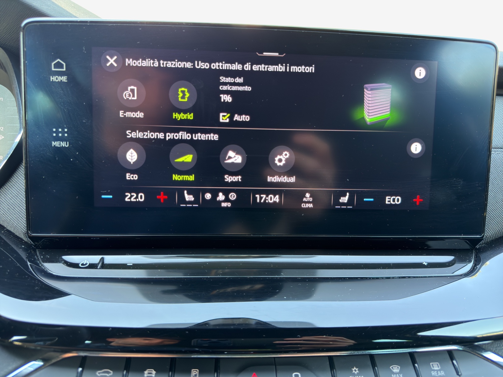 SKODA Octavia Combi 1.4 TSI PHEV DSG SportLine-image-15