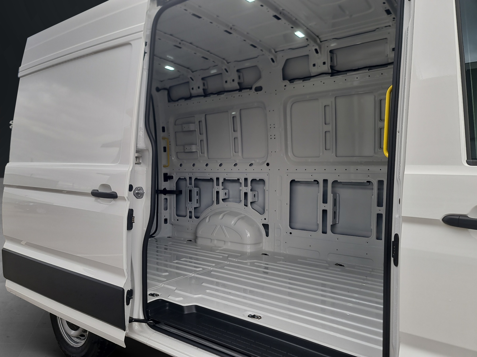 VW Crafter 35 2.0 BiTDI L3 A-image-10