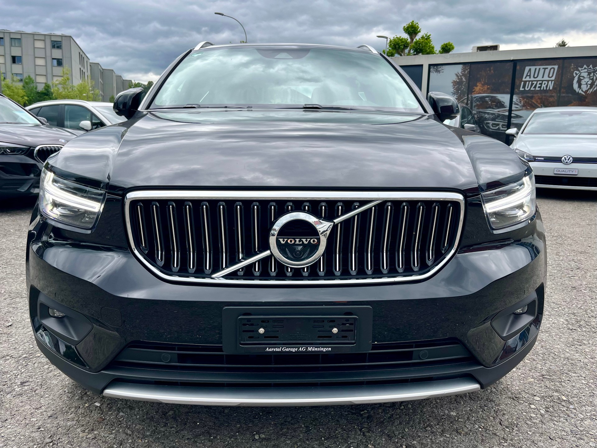 VOLVO XC40 T4 AWD Inscription Geartronic / Neu ab MFK 2026-showroom-element-1