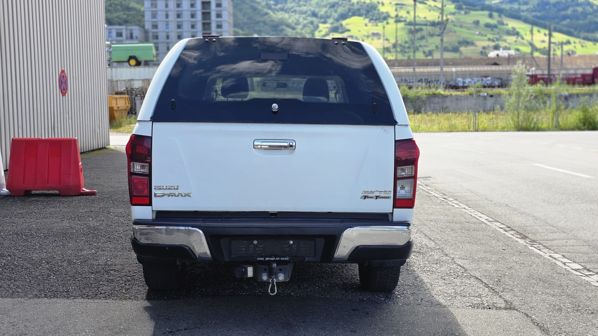 ISUZU D-MAX 2.5 SpaceCab Solar Plus 4x4 A-image-4
