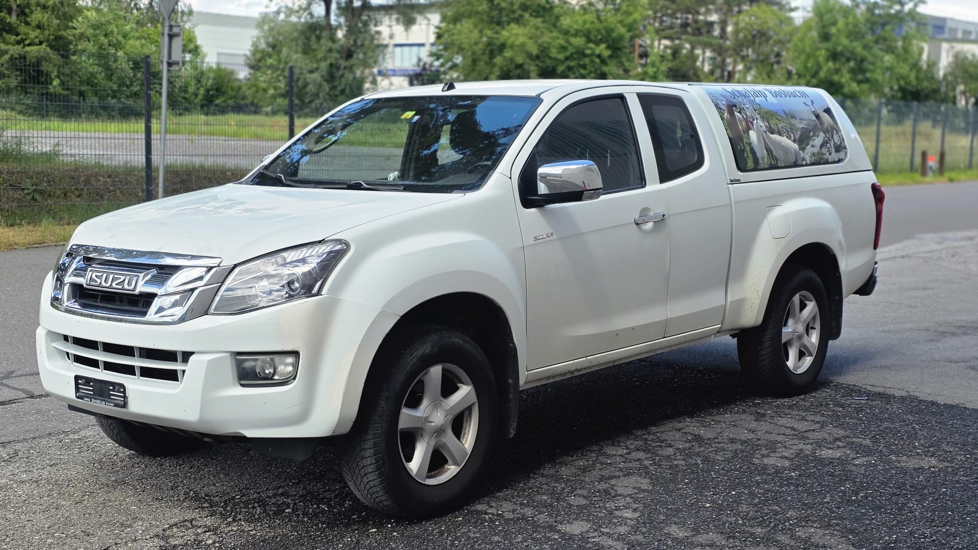 ISUZU D-MAX 2.5 SpaceCab Solar Plus 4x4 A-image-2