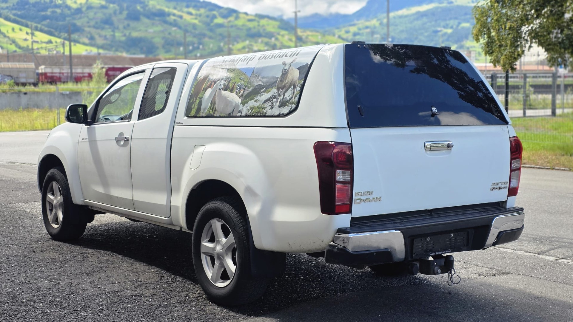 ISUZU D-MAX 2.5 SpaceCab Solar Plus 4x4 A-image-3