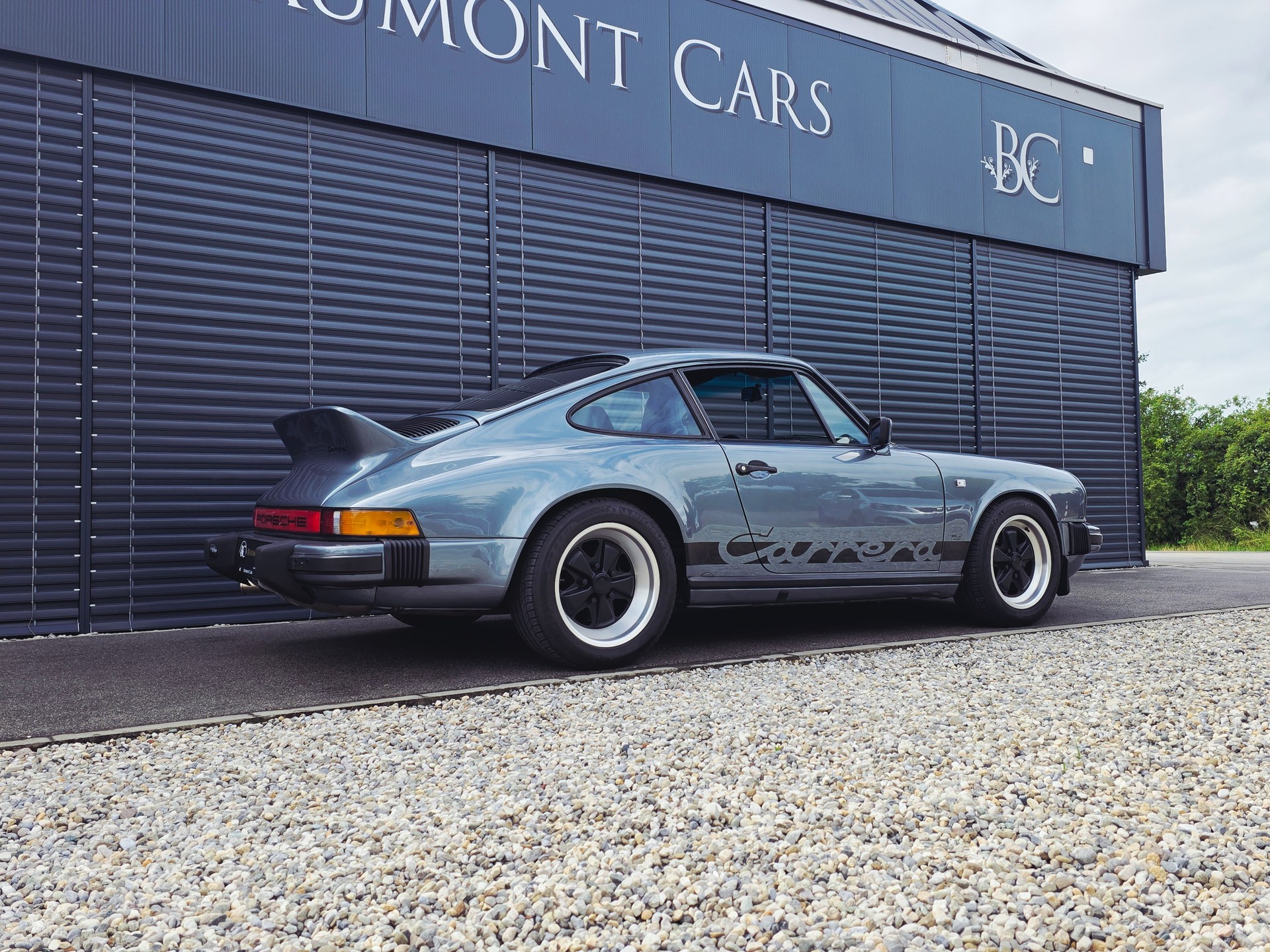 PORSCHE 911 SC-showroom-element-1