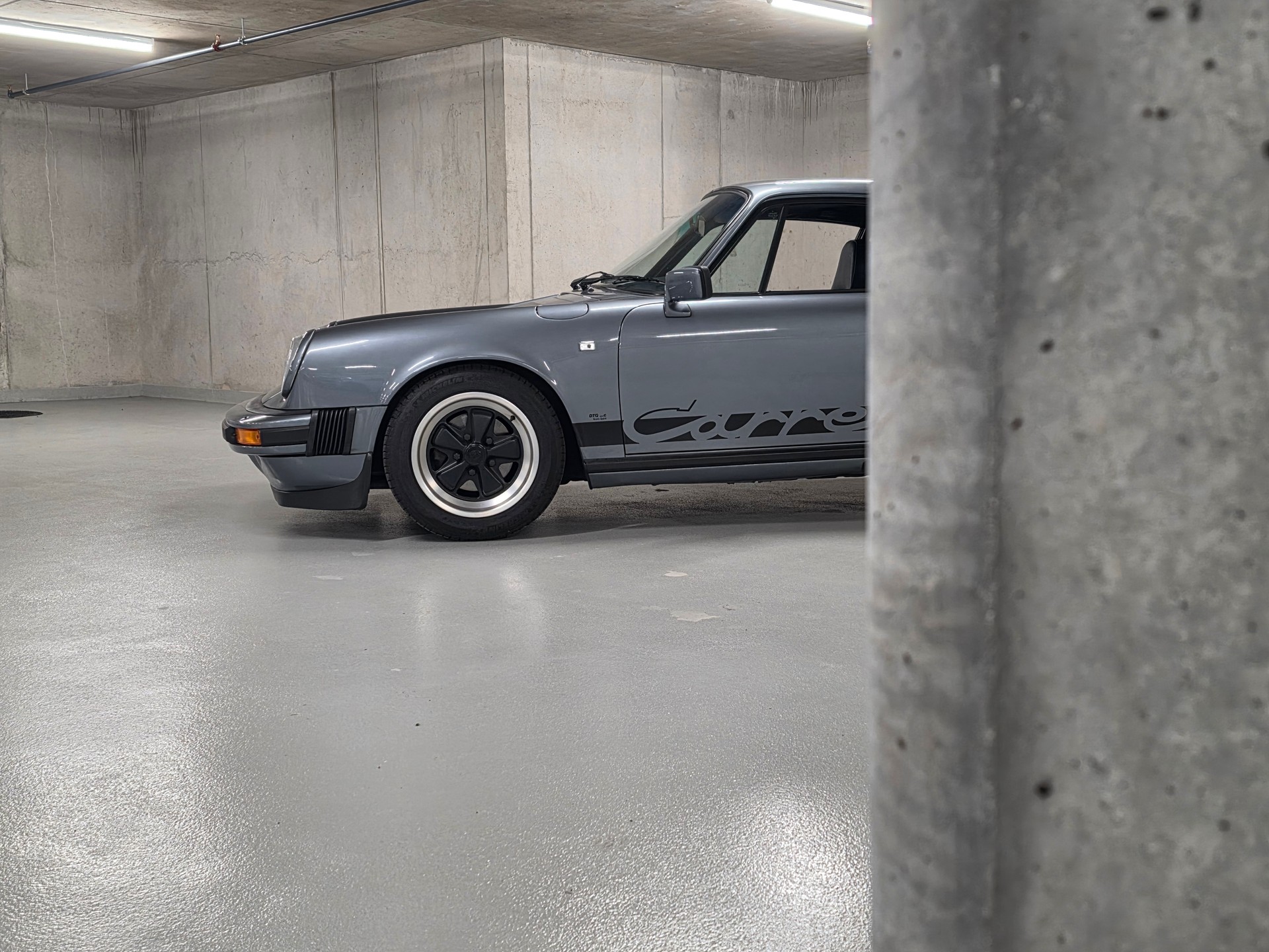 PORSCHE 911 SC-image-19