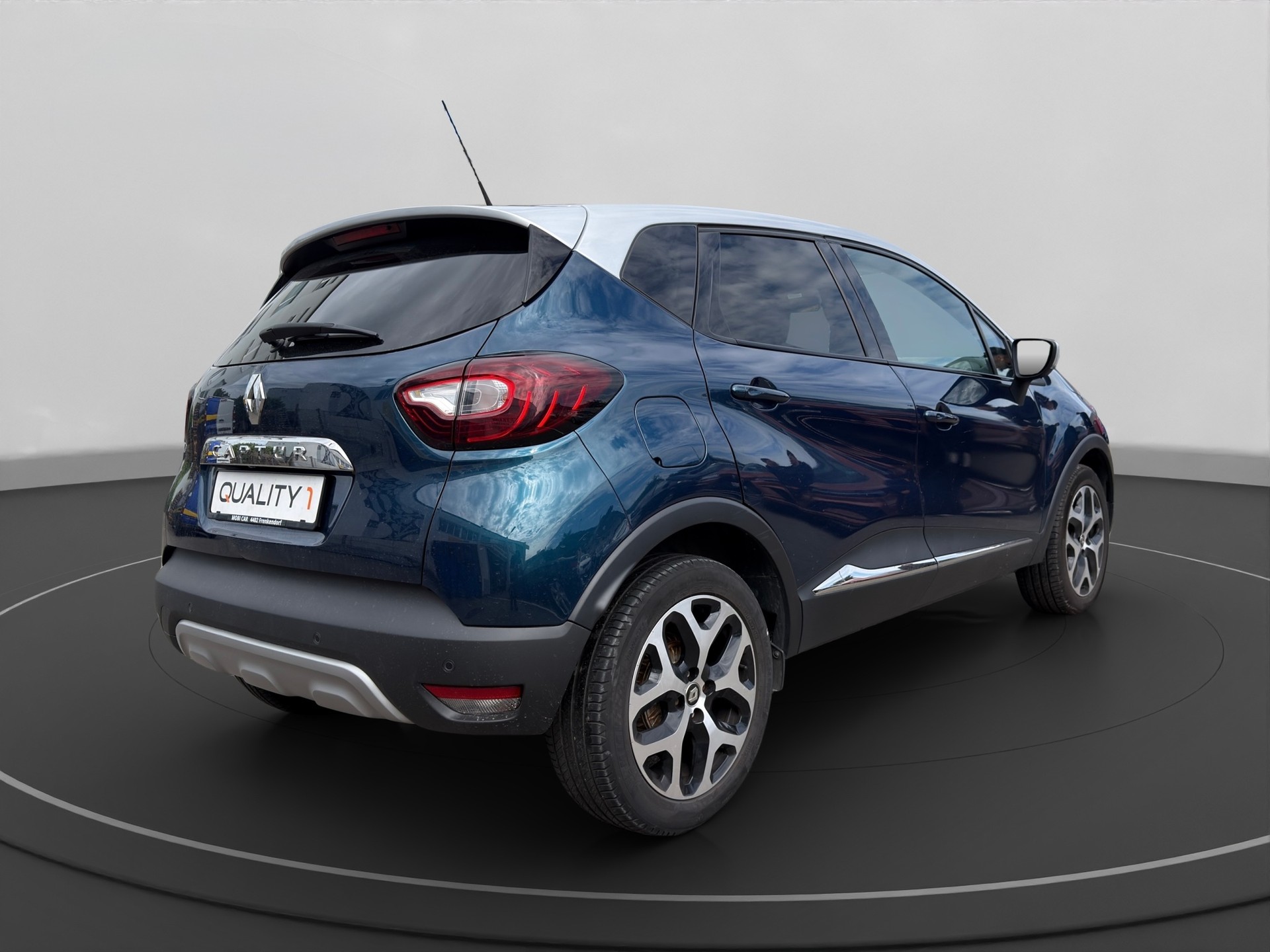 RENAULT Captur 1.2 T 16V Initiale Paris EDC-image-4