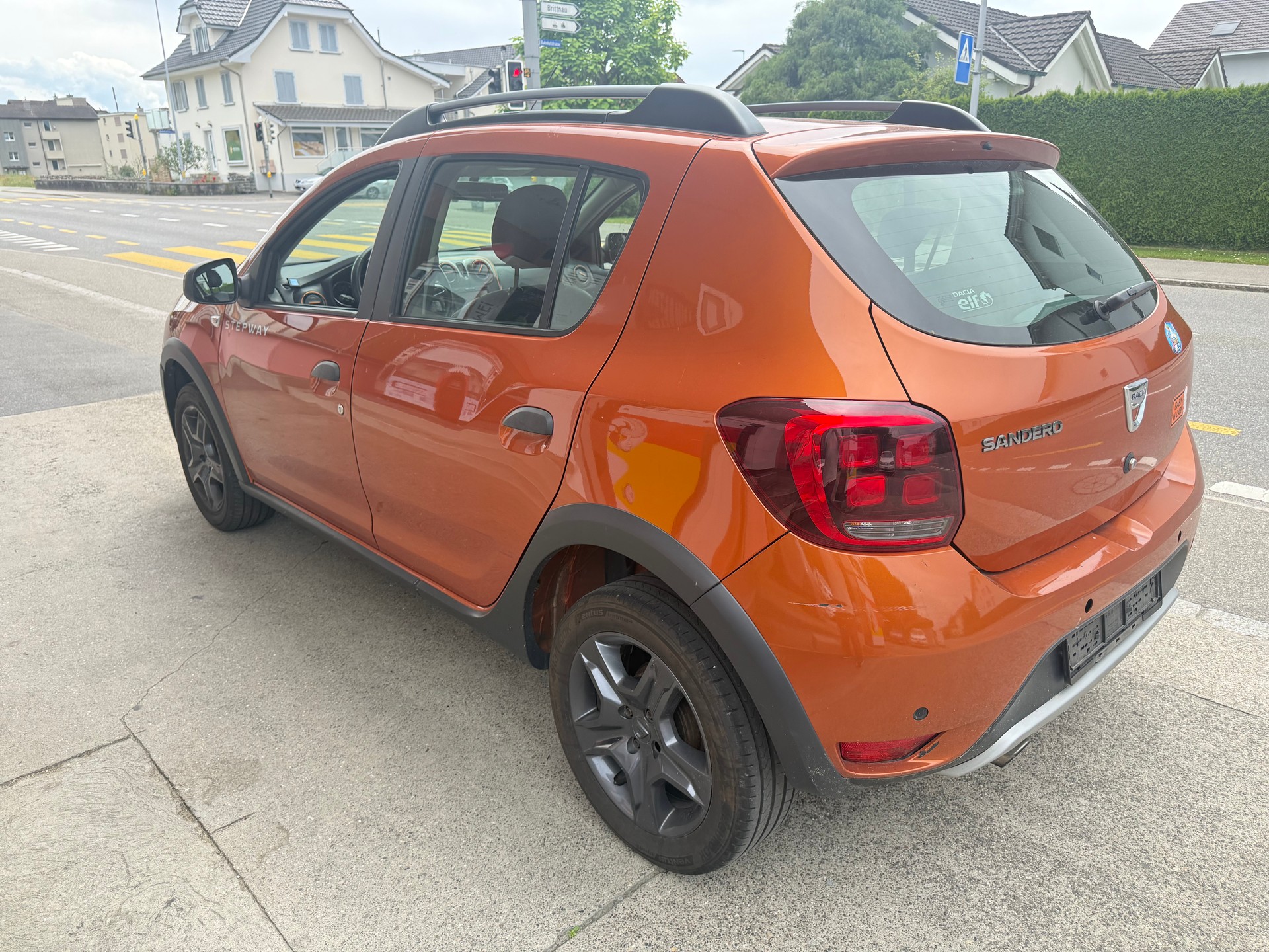 DACIA Sandero Tce 90 Stepway Lauréate Automatic-image-4