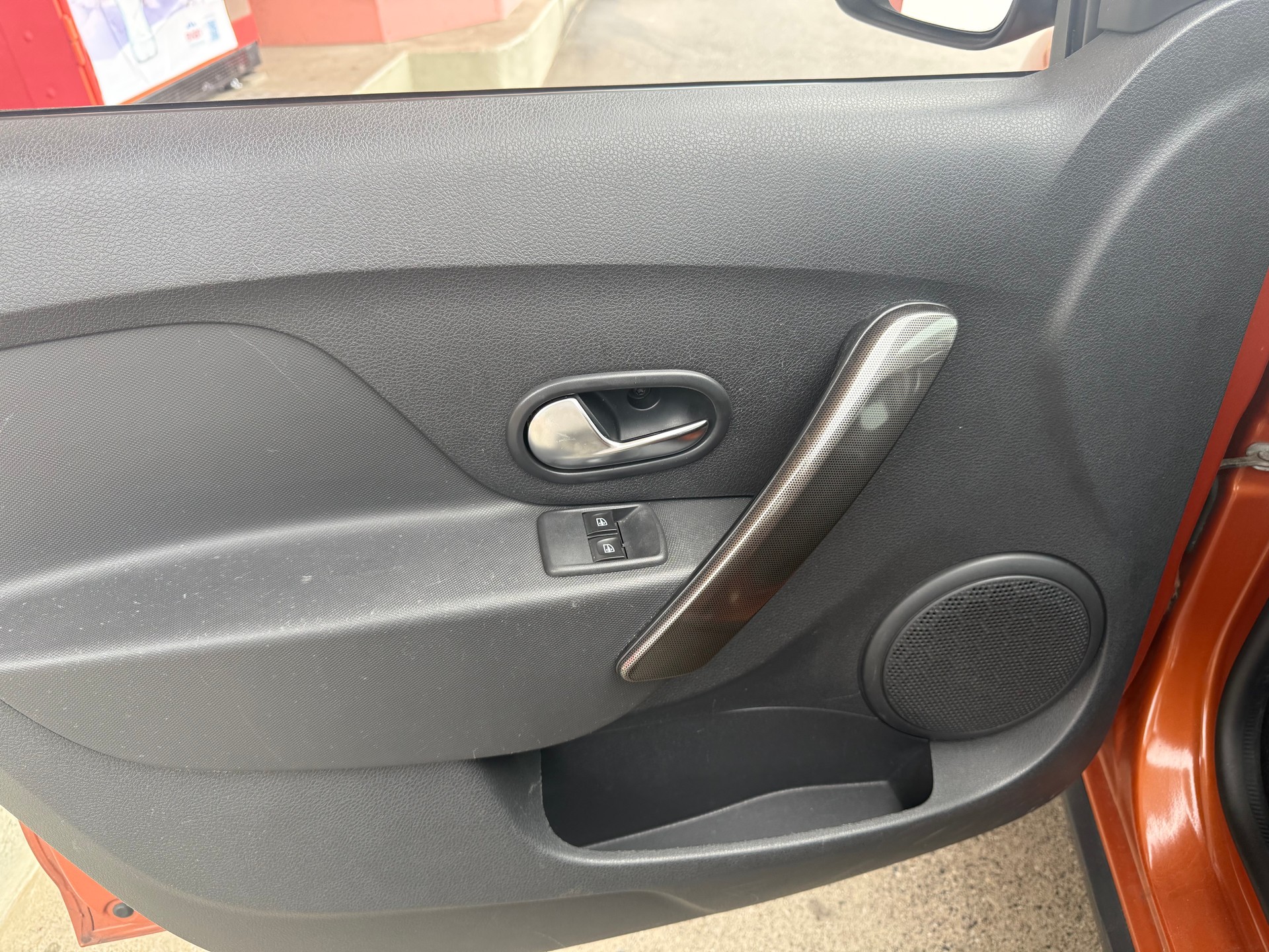 DACIA Sandero Tce 90 Stepway Lauréate Automatic-image-7