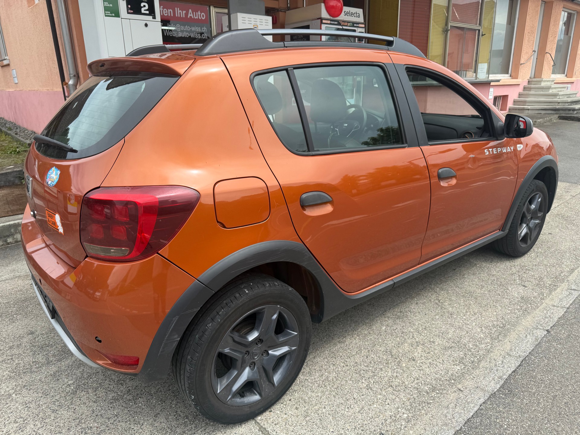 DACIA Sandero Tce 90 Stepway Lauréate Automatic-showroom-element-3