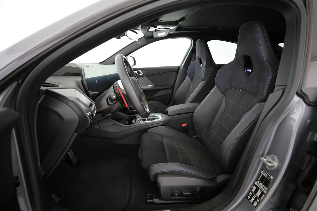 BMW M235i xDrive Gran Coupé-showroom-element-2