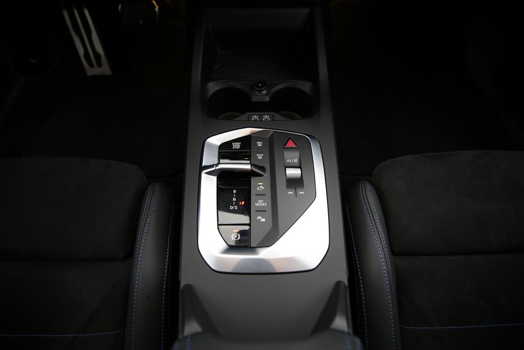 BMW M235i xDrive Gran Coupé-image-8