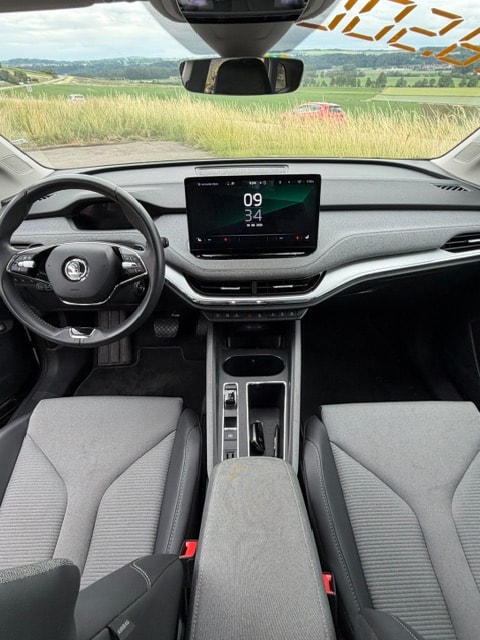 SKODA Enyaq iV 80-image-11