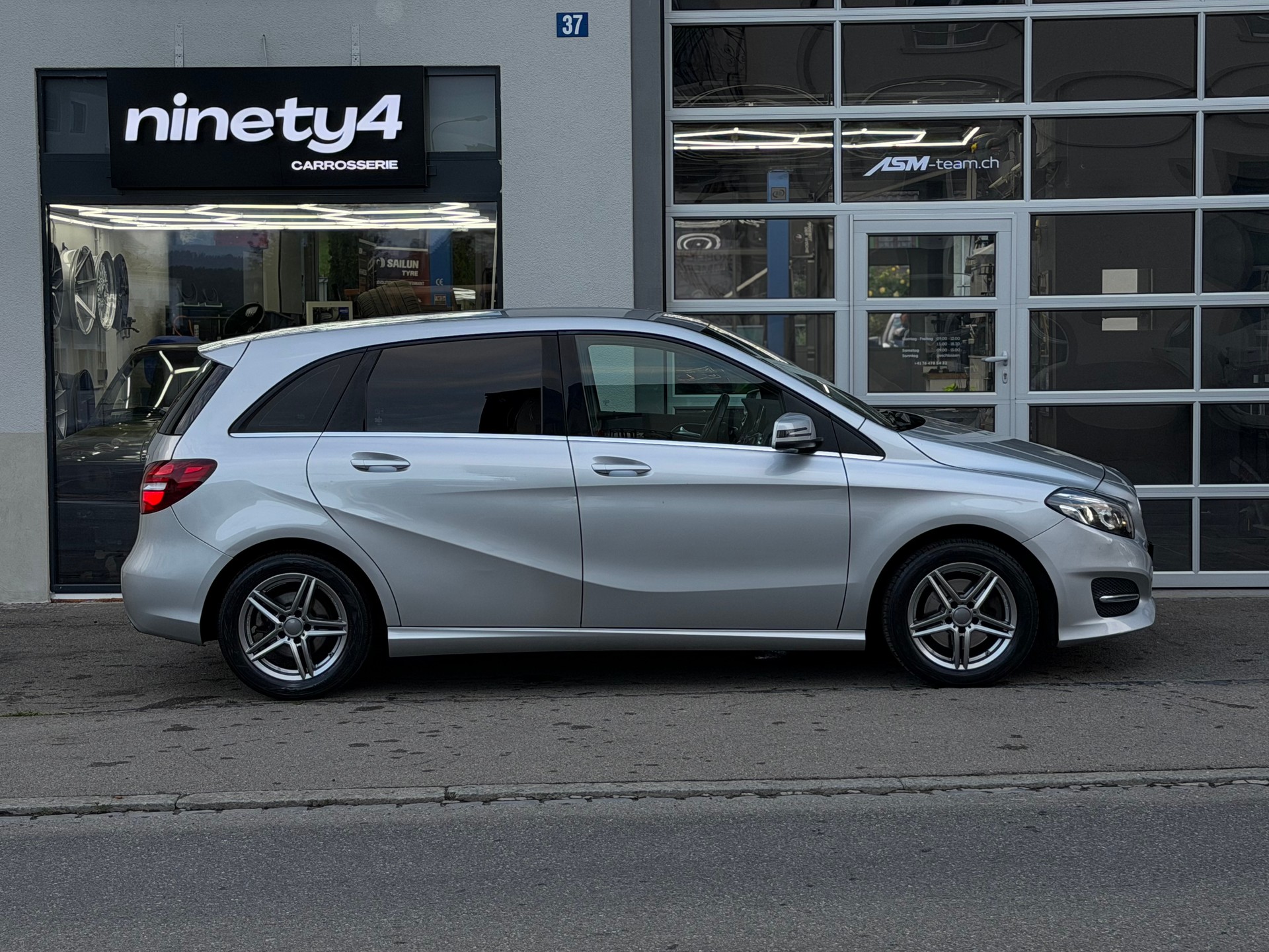 MERCEDES-BENZ B 200 CDI AMG Line 7G-DCT | LED | CH-Fahrzeug | Frisch MFK | Garantie | Nichtraucher-image-6