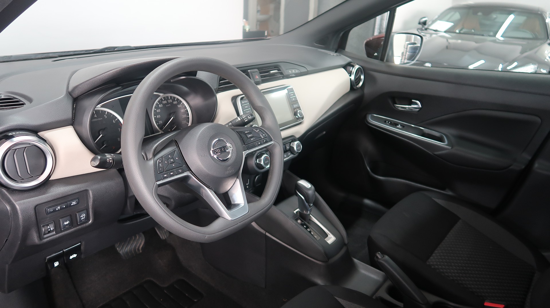 NISSAN Micra IG-T Xtronic / CH / GARANTIE / AUTOMATIQUE-image-12