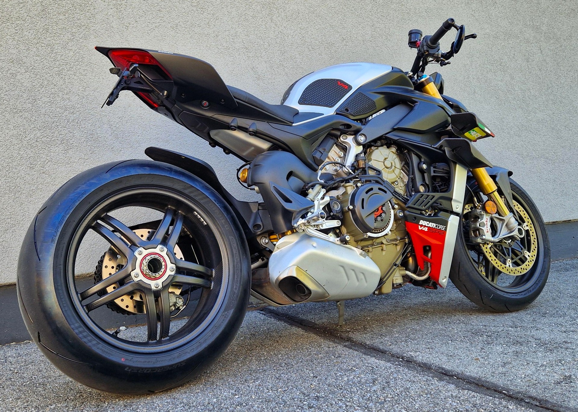 DUCATI Streetfighter V4 SP2-image-5