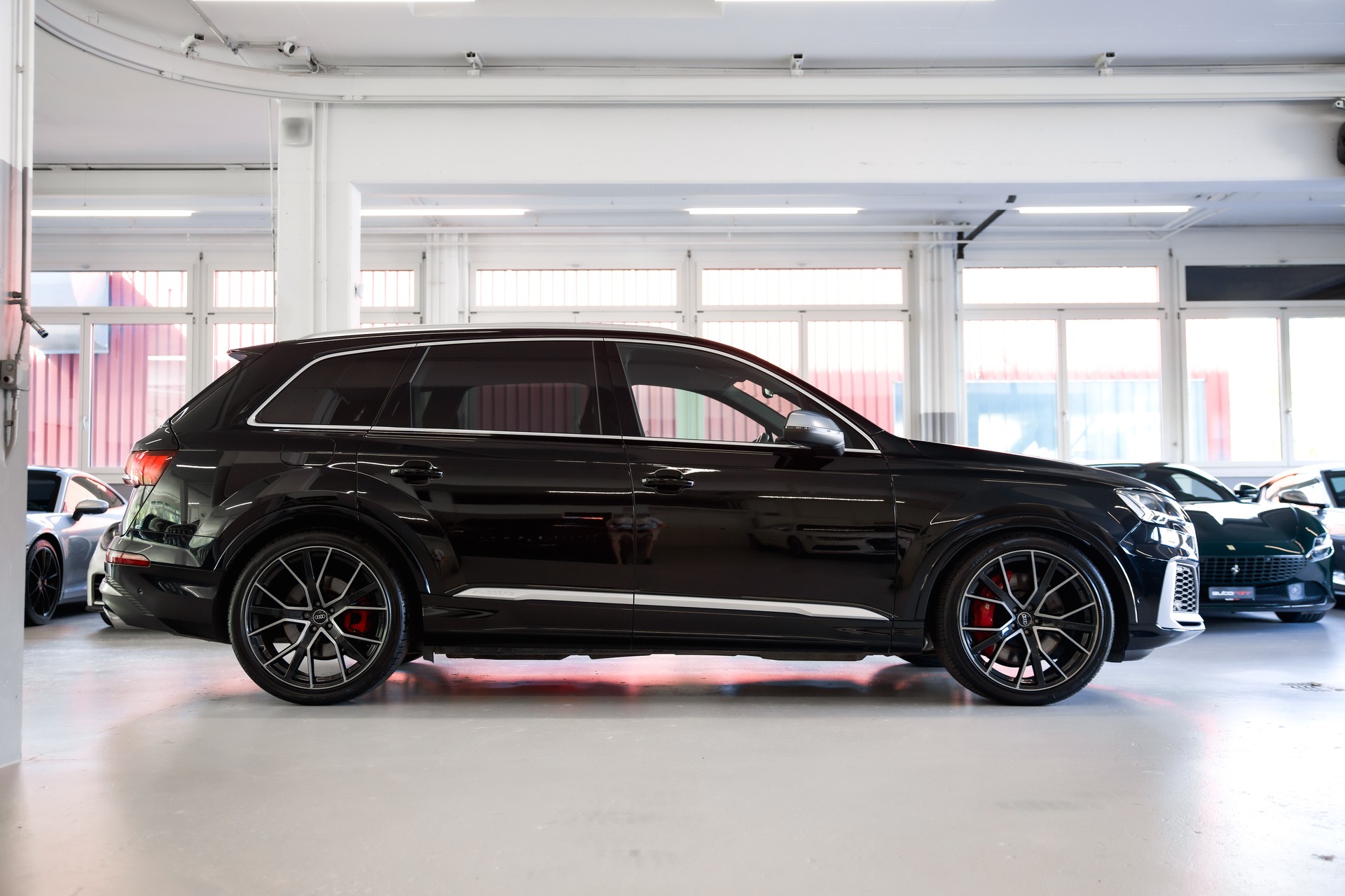 AUDI SQ7 TFSI quattro tiptronic-showroom-element-3