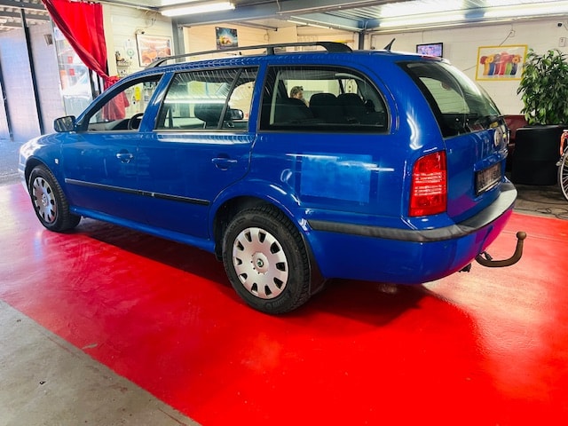 SKODA Octavia 1.9 TDI Tour-image-3