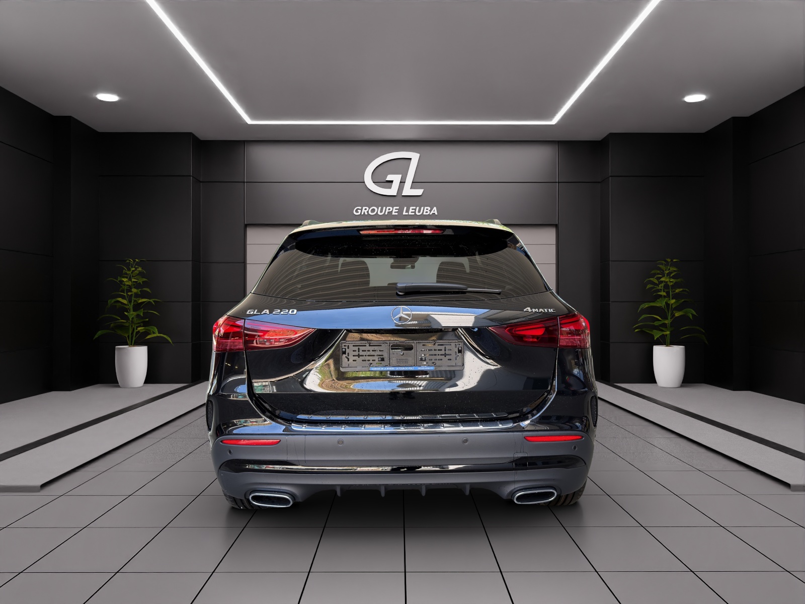 MERCEDES-BENZ GLA 220 4Matic 8G-DCT-image-4