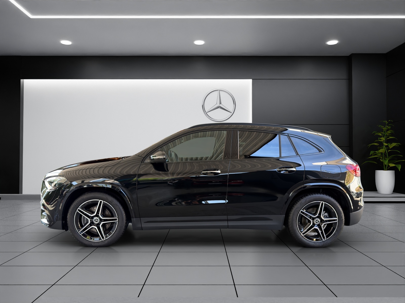 MERCEDES-BENZ GLA 220 4Matic 8G-DCT-showroom-element-2