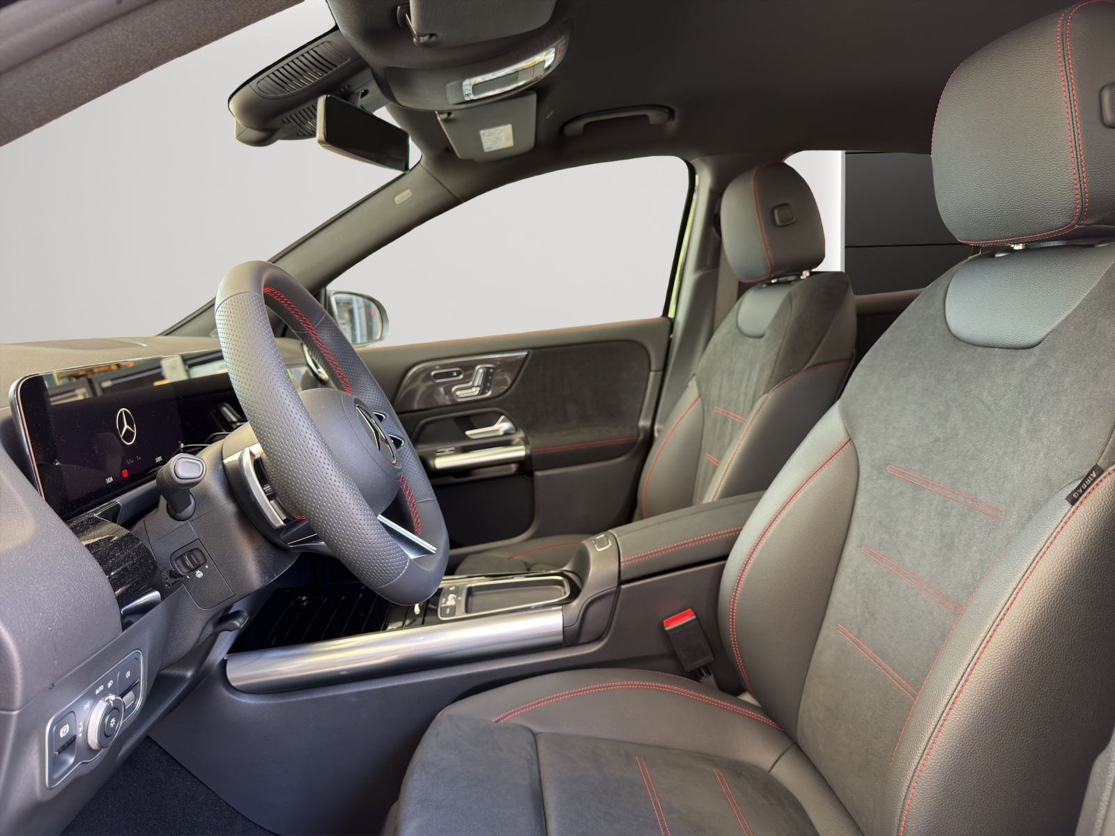 MERCEDES-BENZ GLA 220 4Matic 8G-DCT-image-7