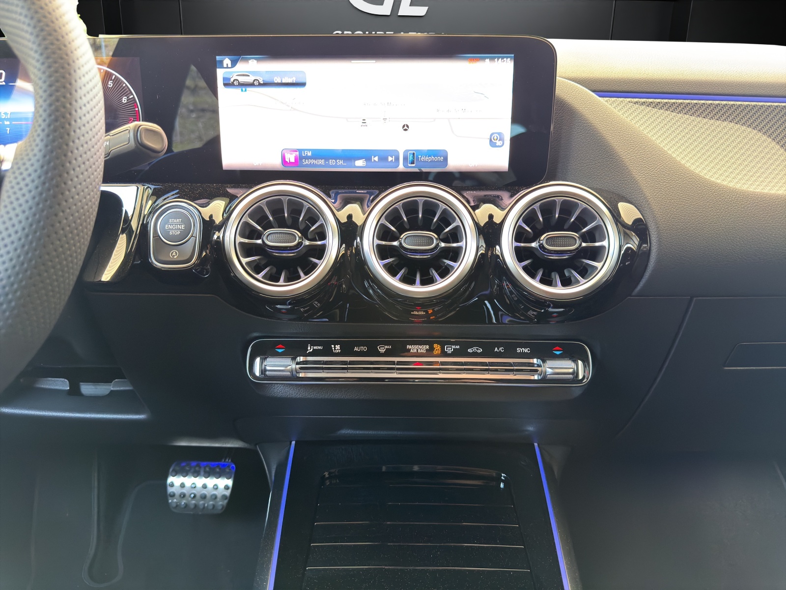 MERCEDES-BENZ GLA 220 4Matic 8G-DCT-image-11