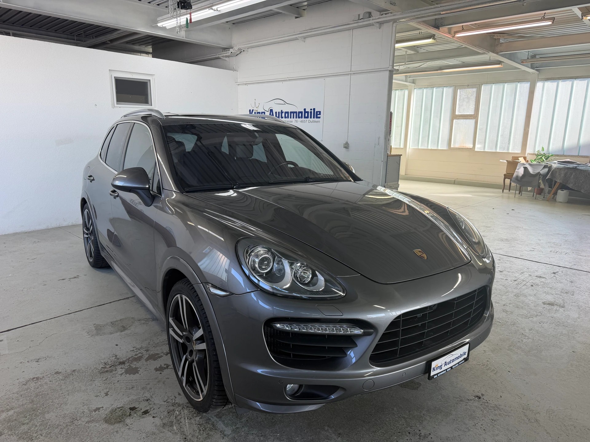 PORSCHE Cayenne Turbo
