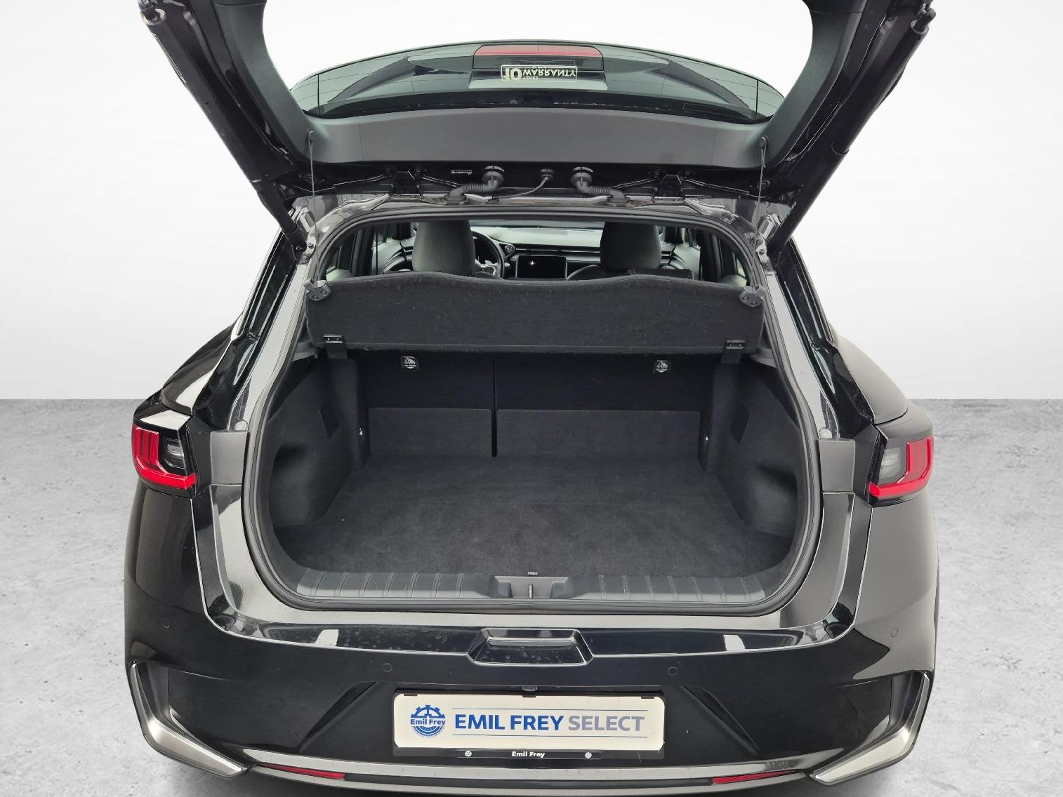 LEXUS LBX 1.5 Hybrid Relax AWD-image-15