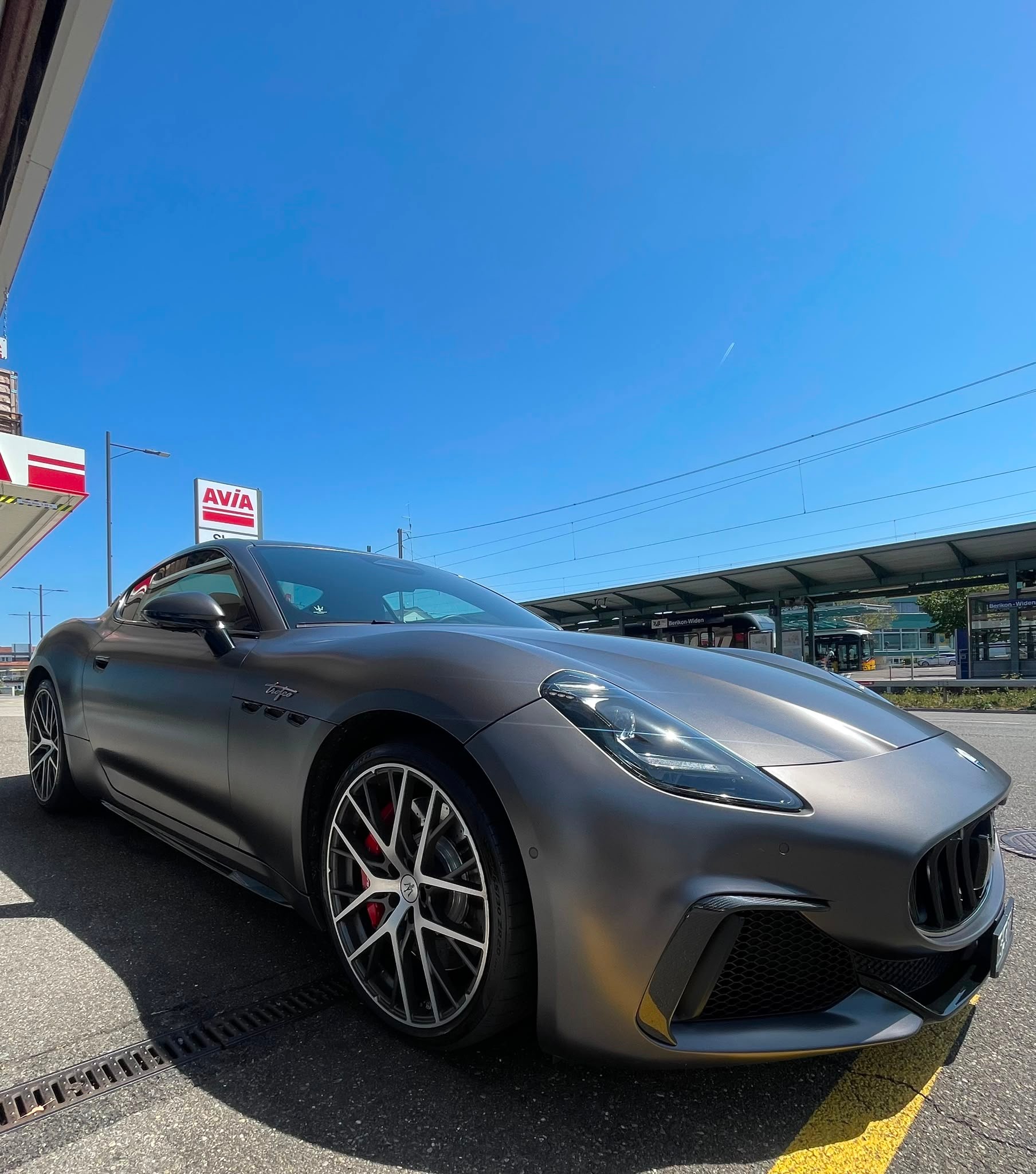 MASERATI GranTurismo Trofeo Automatica CH-Auto Grigio Maratea 3.5 Sek. 320 km/h-image-1