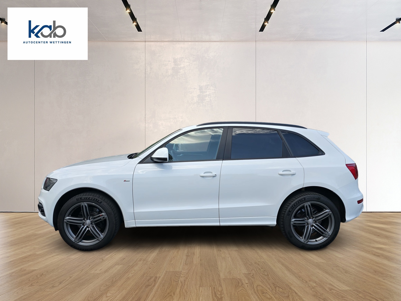 AUDI Q5 3.0 TDI quattro S-tronic-image-6