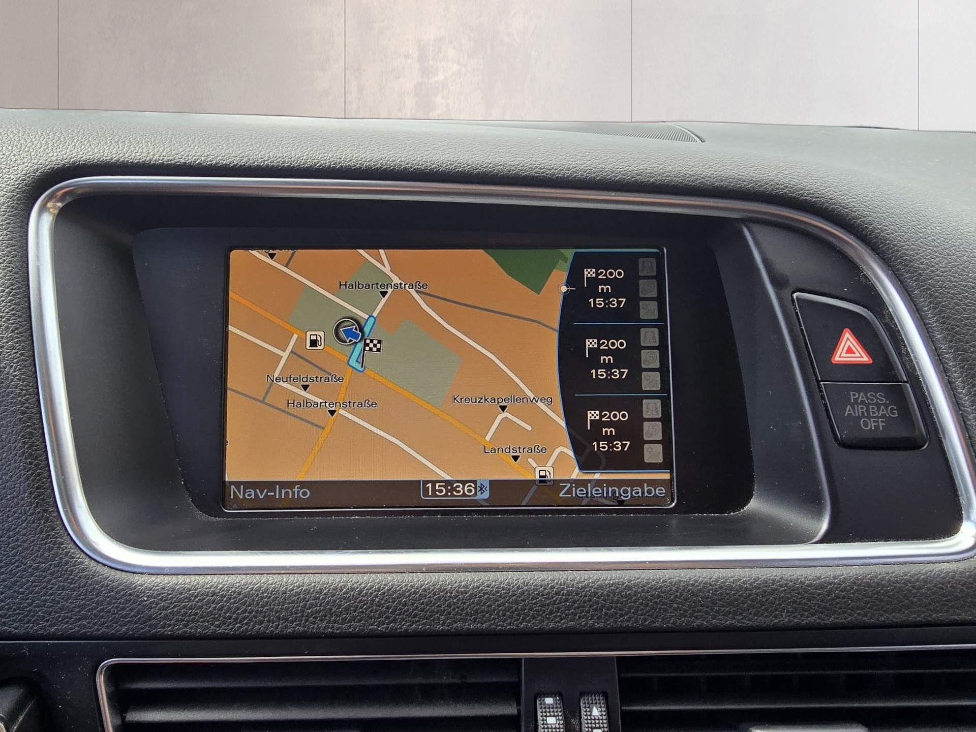 AUDI Q5 3.0 TDI quattro S-tronic-image-12