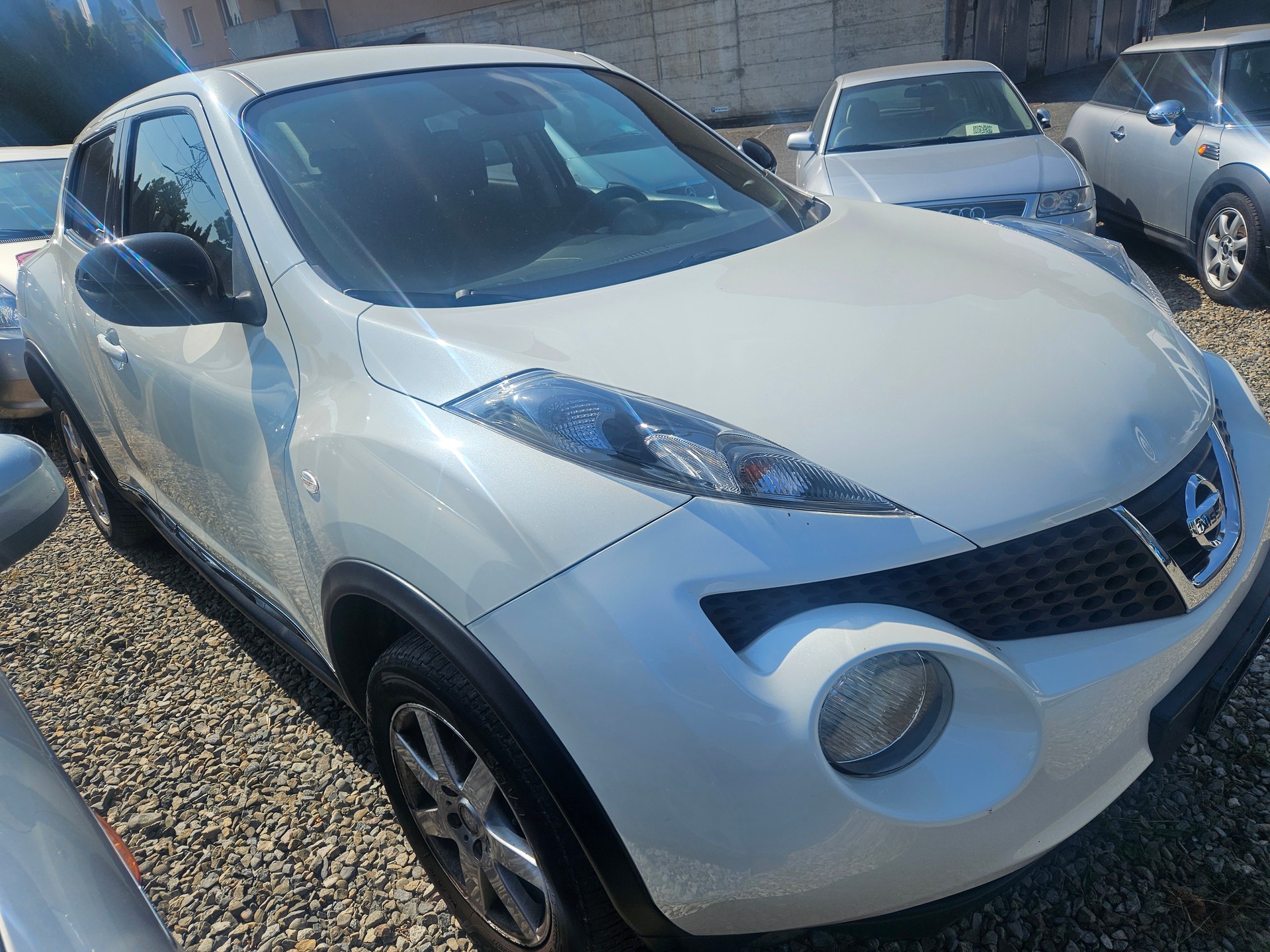 NISSAN Juke 1.6 tekna Xtronic CVT-image-4