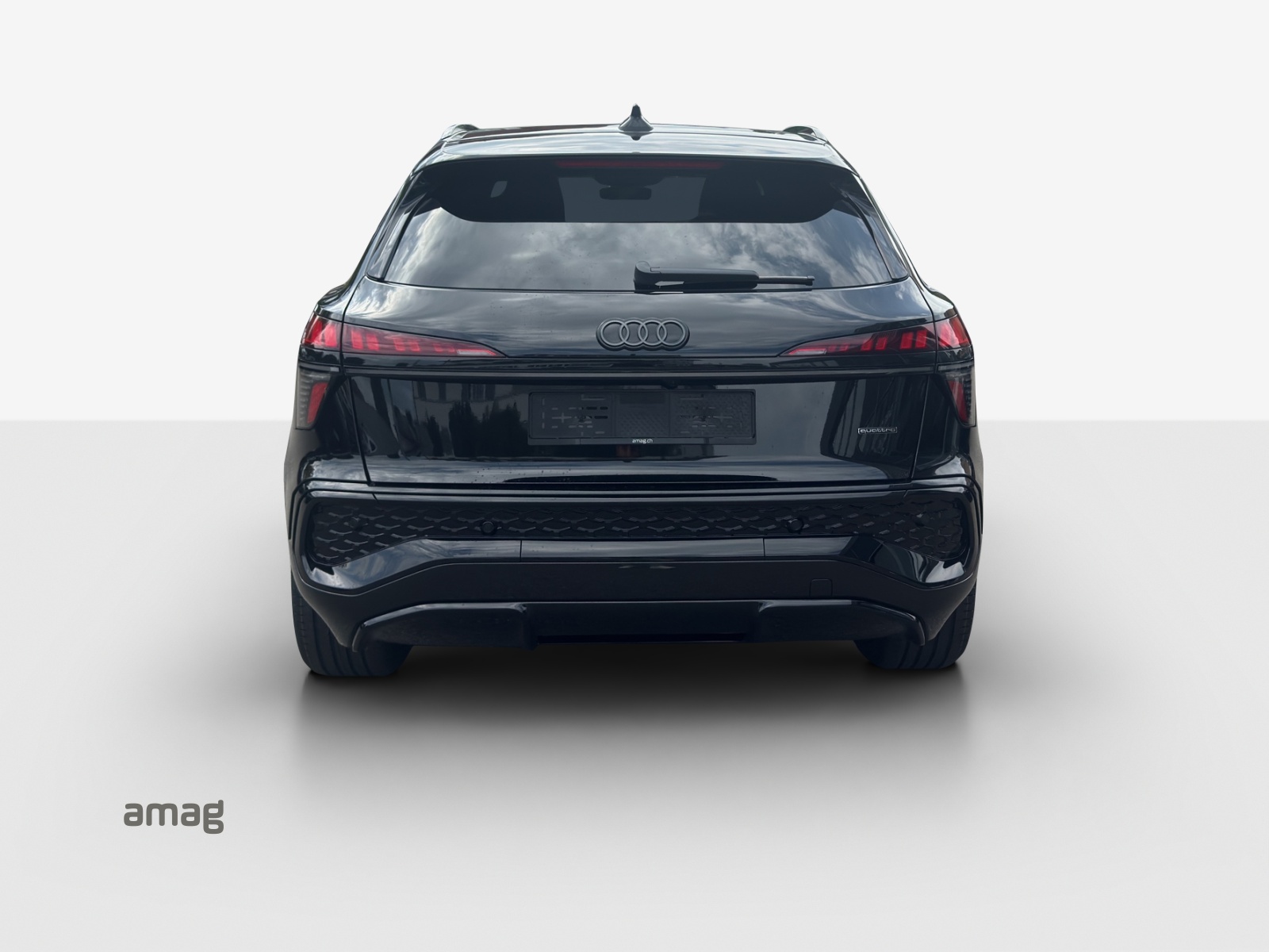 AUDI Q3 SUV TFSI quattro 195 kW S tronic-showroom-element-3