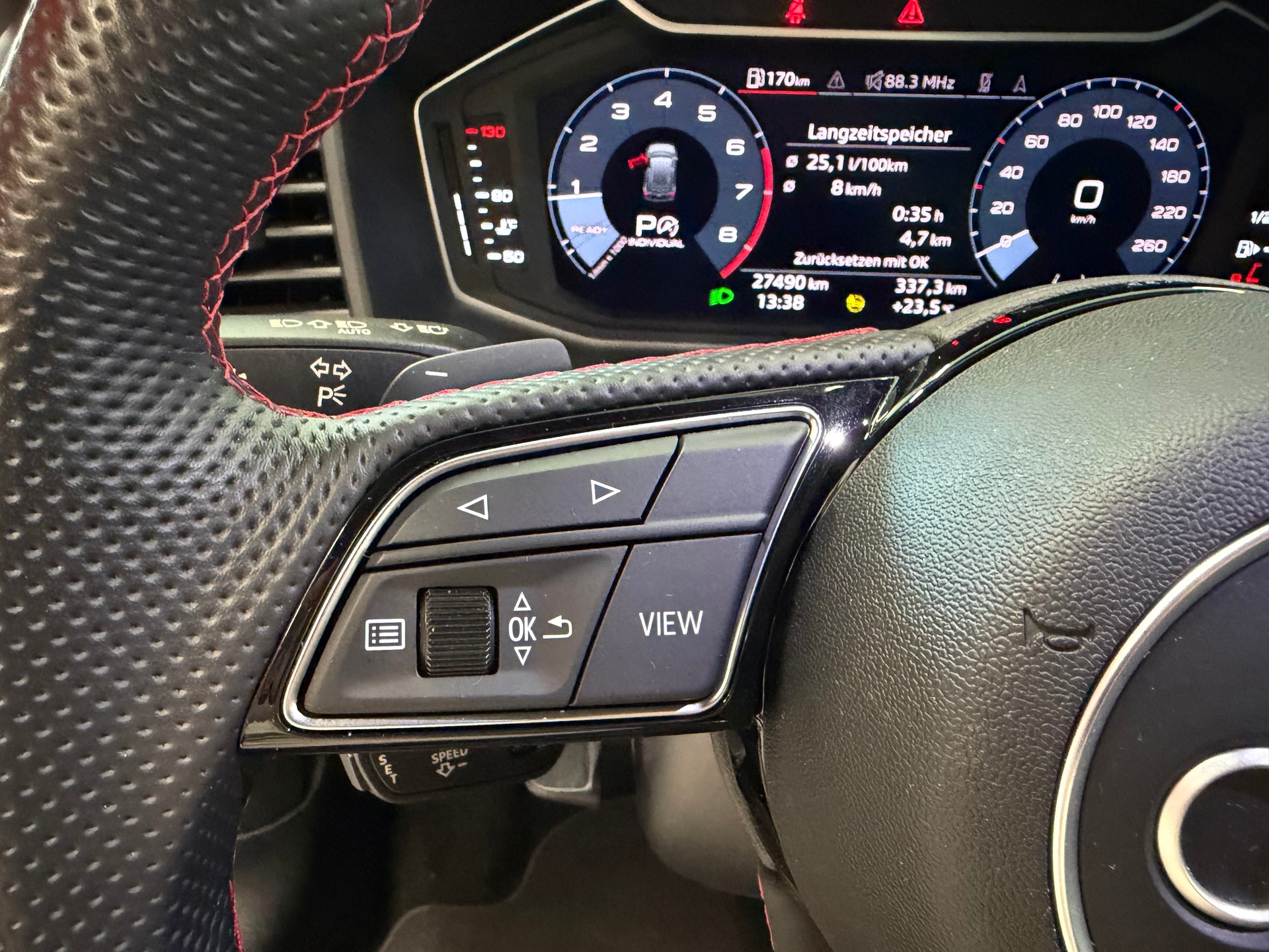 AUDI A1 Sportback 40 TFSI S Line S-tronic-image-16