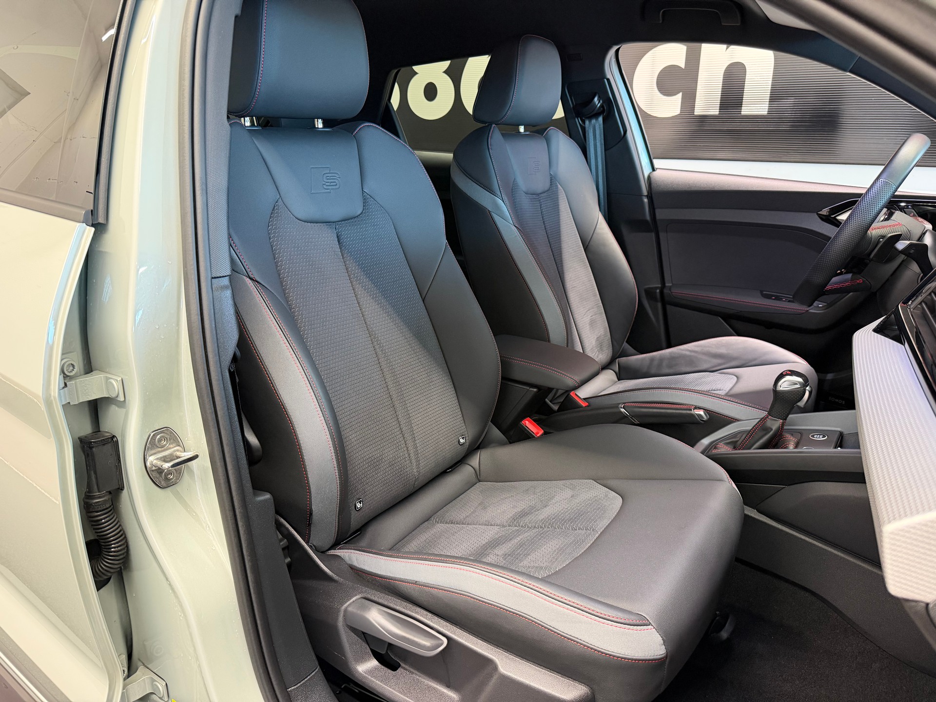 AUDI A1 Sportback 40 TFSI S Line S-tronic-image-25